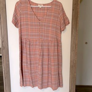 NWOT Short sleeve plaid dress